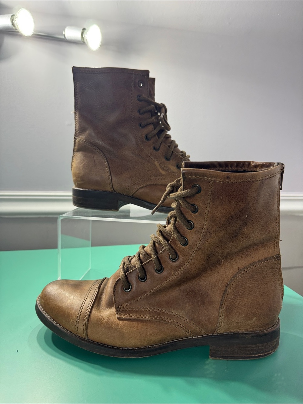 Steve Madden Women’s Lace Up Military/Combat boots. Size 10